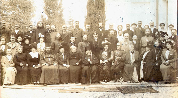 Spendiaryan with famous people and clergymen of Sudak